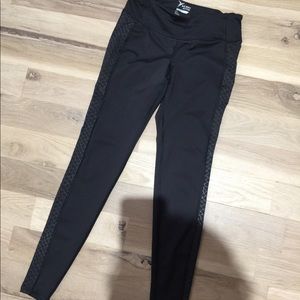 Old navy active workout pants